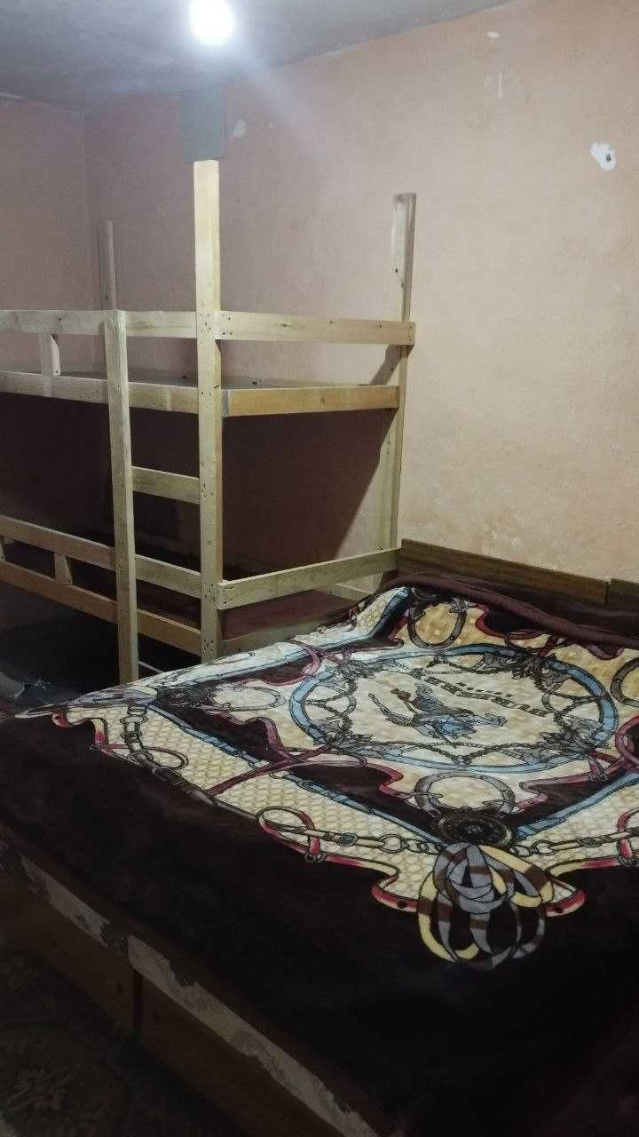 Сдается 4 комнатный дом с большим двором  на Джуне