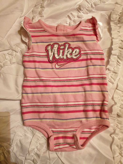Body Nike pentru fetițe original, 12 luni