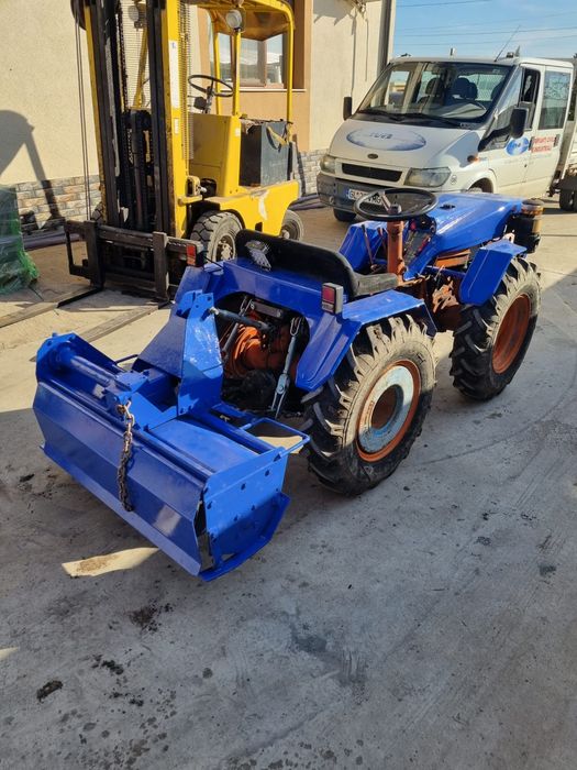 Tractoras pasquali 35 cai 4x4