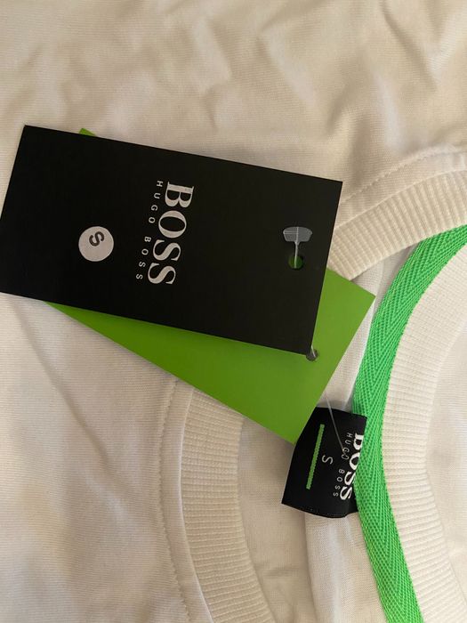 Ново маркови тениски