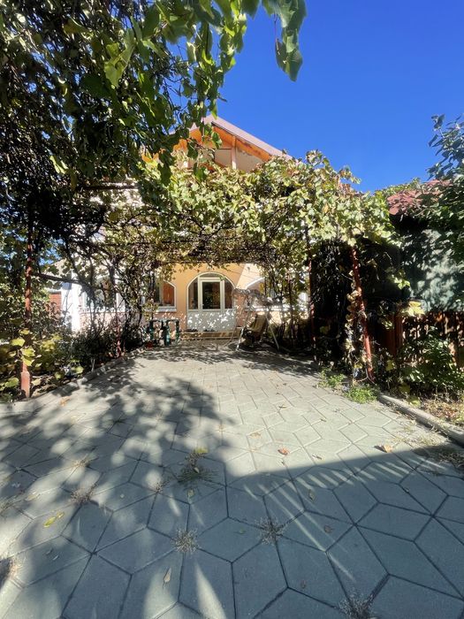 Casă P+1 de vânzare – Bariera Vâlcii, str. Primăverii