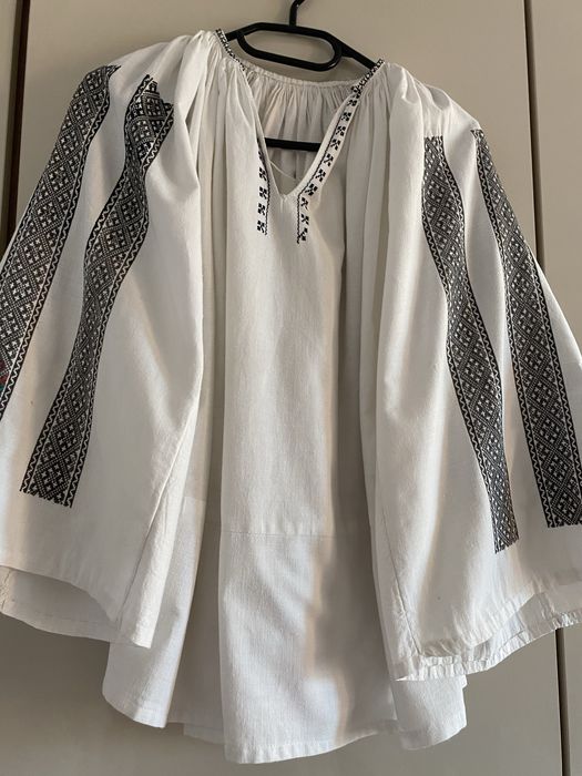 Ie veche lucrata manual marunt