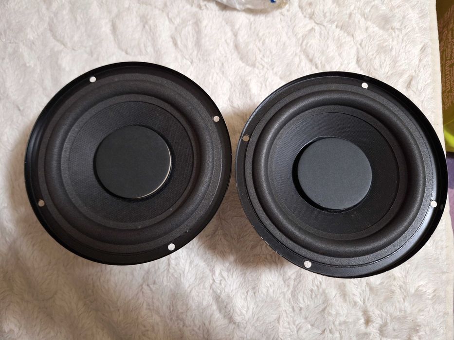 JVC Difuzor Subwoofer pereche 4 ohm 50-100W