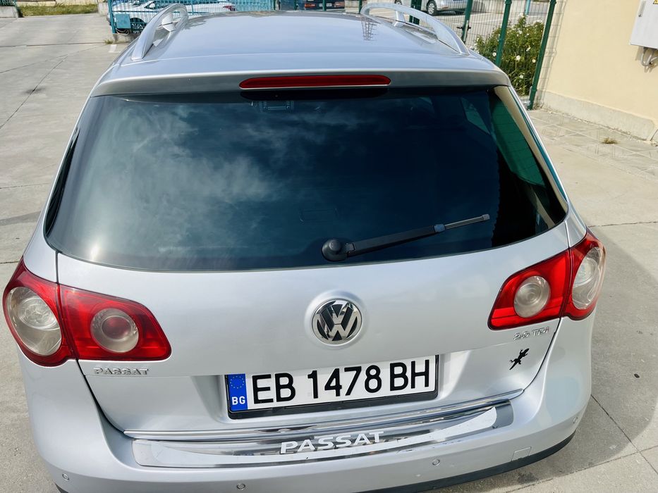 Продавам Volkswagen Passat B6