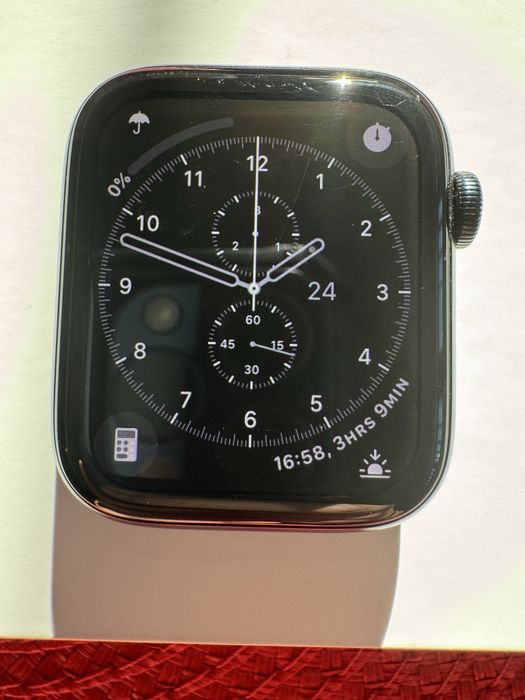 Apple Watch SE (2nd Gen) 44 mm