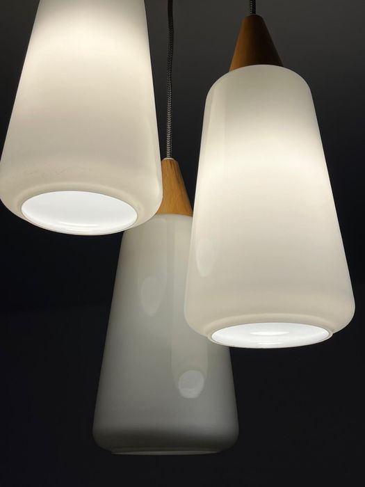 Lustra sticla si inox