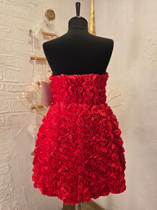 Червена официална 3D рокля Jaded rose