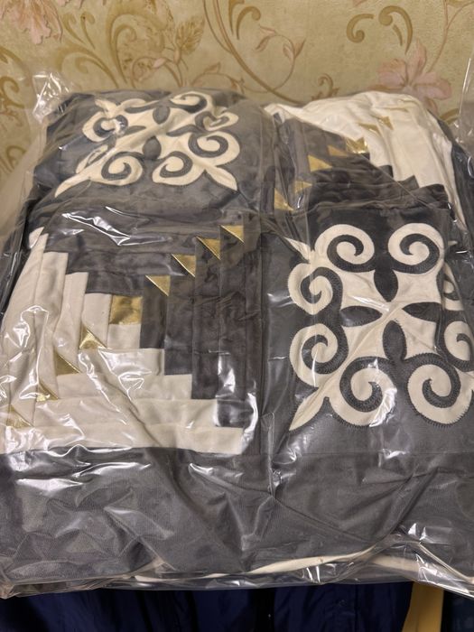 Продам новые корпе набор