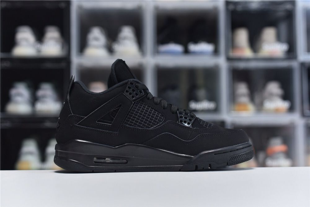 Adidasi Jordan 4 Calitate Premium