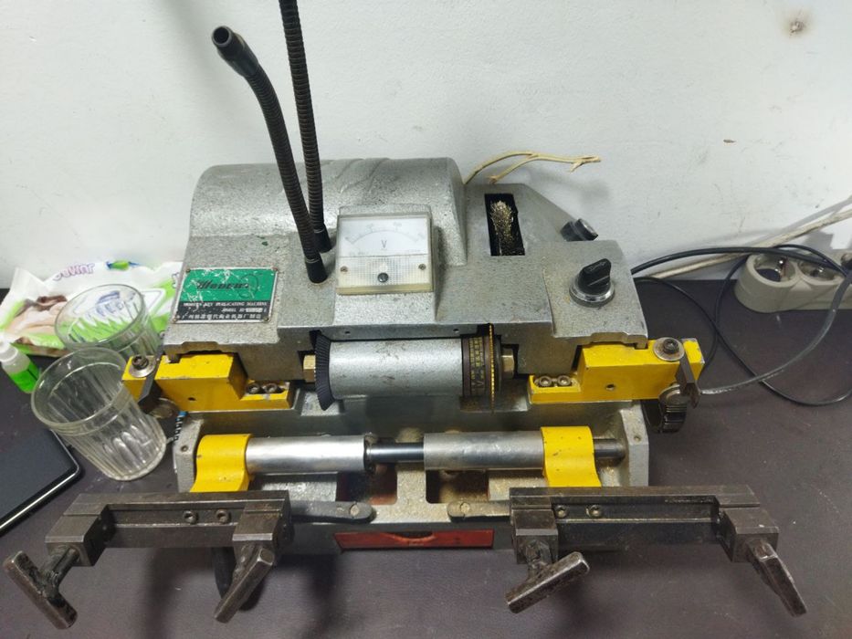 Станок для изделие ключей