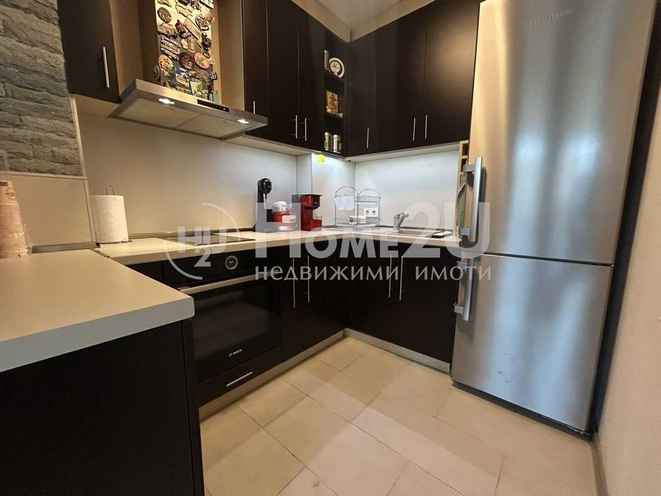 Продава се Тристаен апартамент в Варна, Център - 110 кв.м за 2164 €/кв.м - Снимка #2