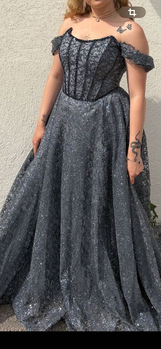 Бална рокля сива