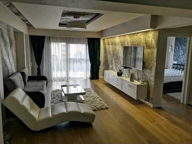 Apartament 2 camere 
Minerva, et. 1, confort 1, decomandat, 10
