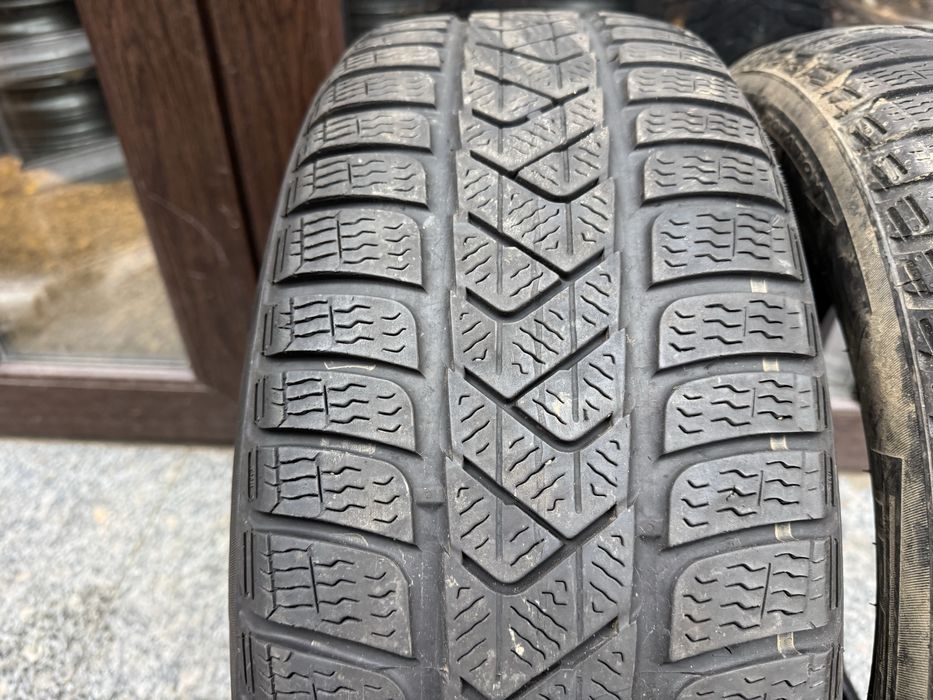 2 Anvelope Pirelli SottoZero Serie 3 – 215/60 R16 95H M+S – DOT 2023