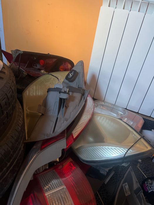 Spoturi si proiectoare p!i!e!s