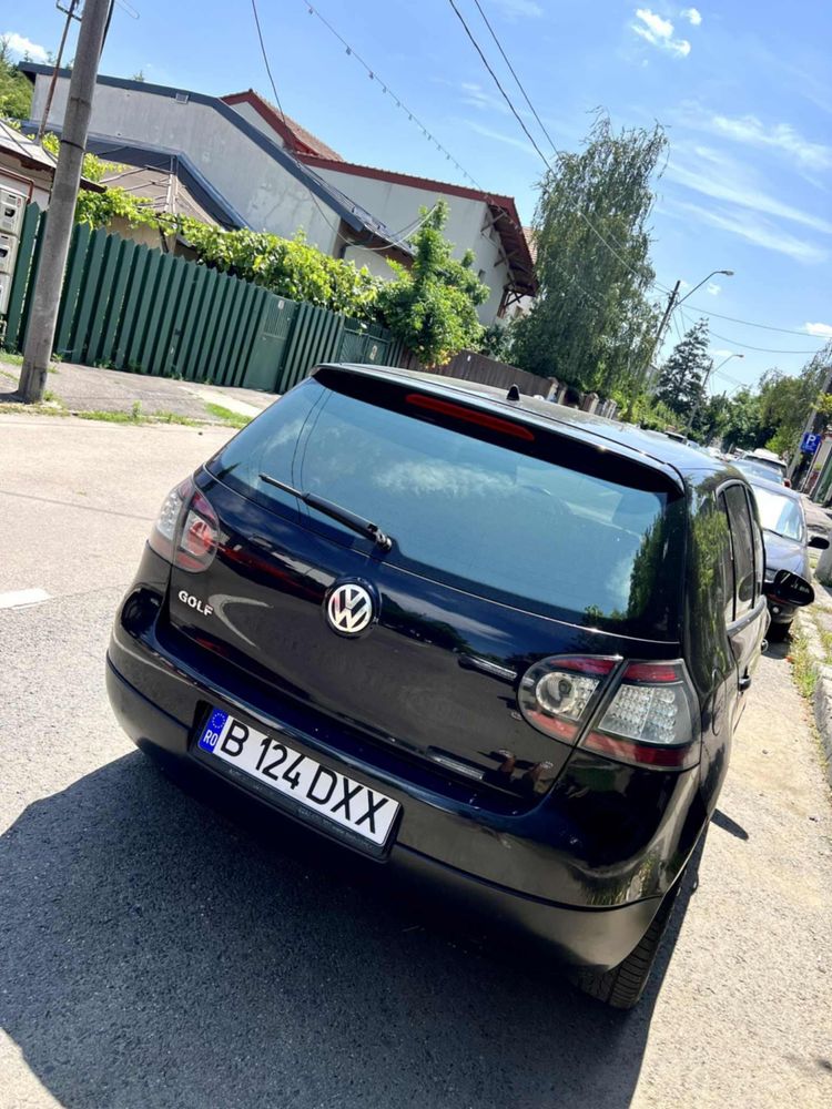 Vand VW Golf 5-2007- 1.4 GPL propietar  stare foarte buna