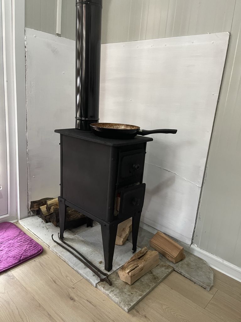 Продава се Къща в с. Ново село, Област Кюстендил - 27 кв.м за 1297 €/кв.м - Снимка #12