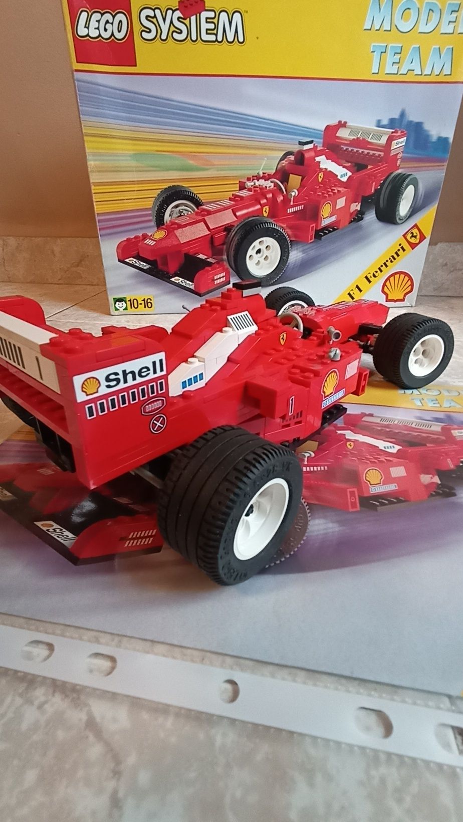 LEGO Model Team 2556 Ferrari Formula 1 Racing Car
