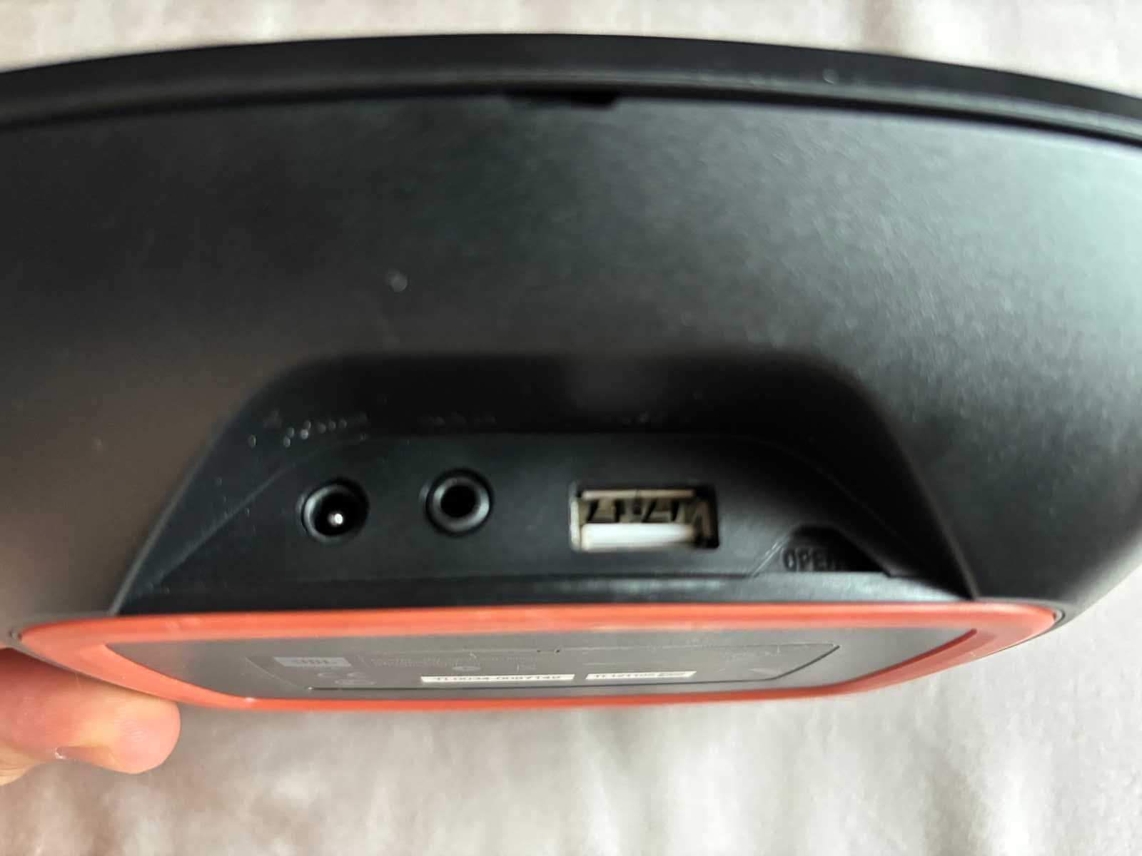JBL OnBeat Micro - тонколона с Lightning за iPhone/iPod