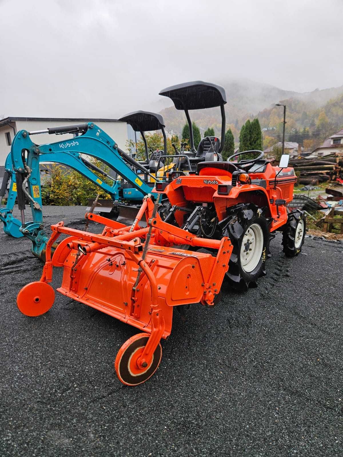 Tractor KUBOTA B-40