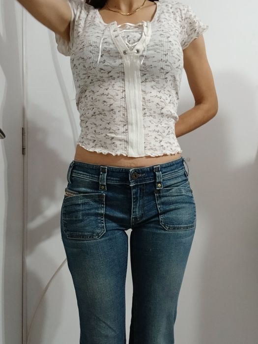 Blugi Diesel cu talie joasa xs-s