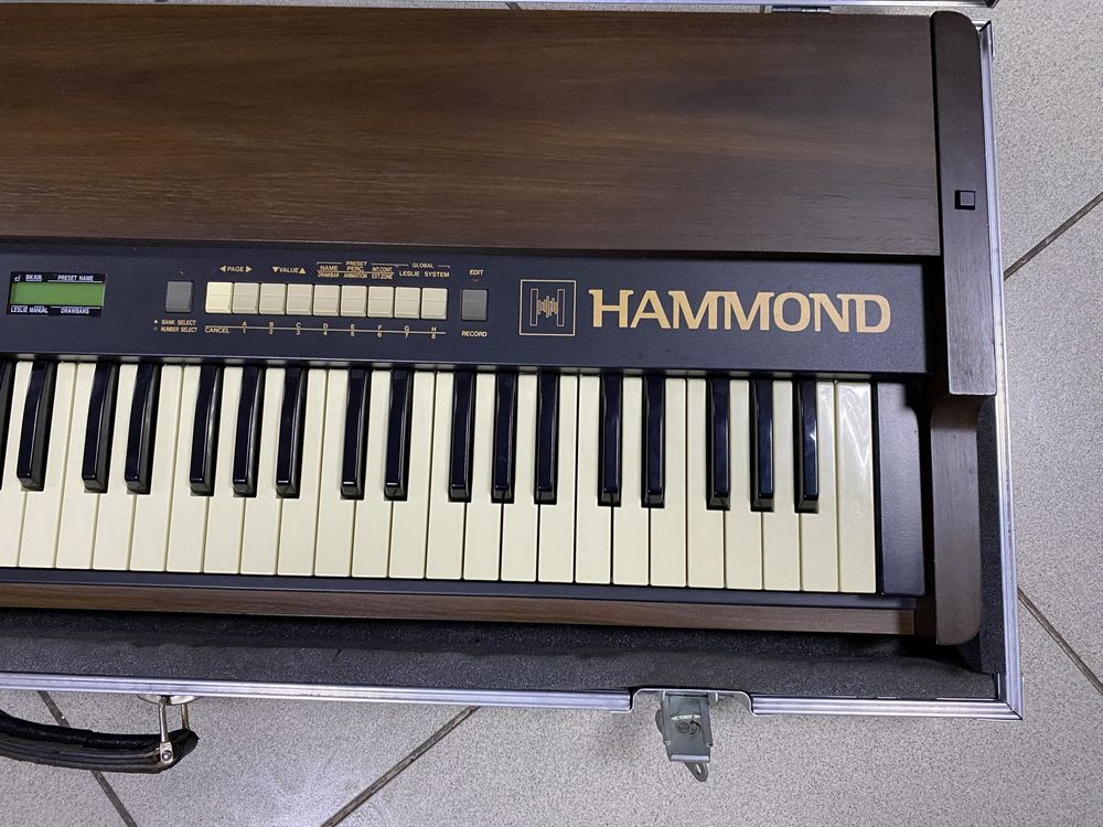 Hammond XK-2 электроорган (синтезатор)