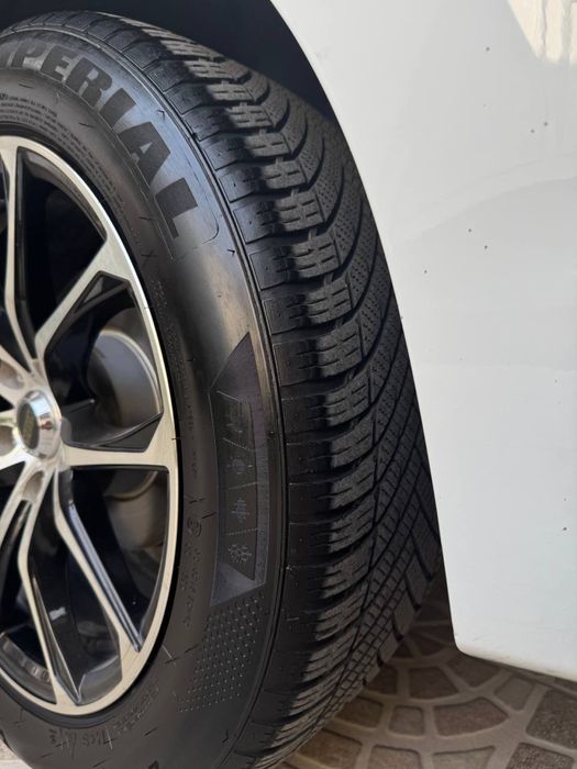 Volks wagen E Bora elektro mobil zapas hodi 280