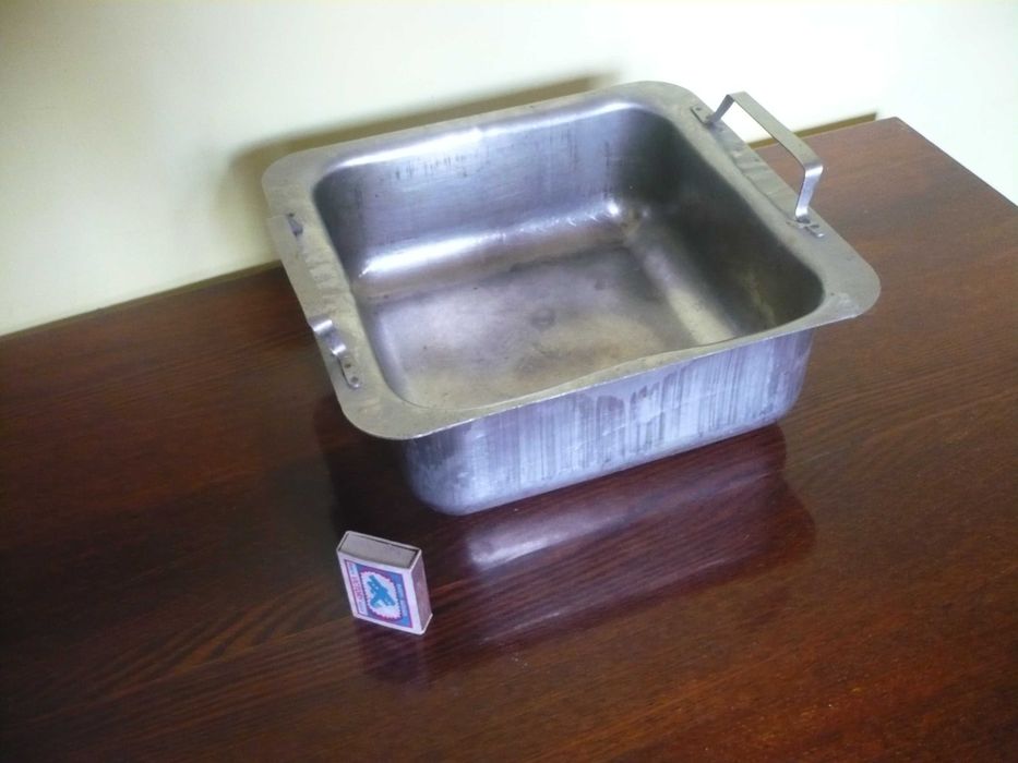 Нержавеющая форма-поддон с ручками для запеканок или выпечки пирогов