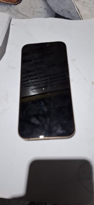 Vand sau schimp 16 pro max cu samsung sau huawei