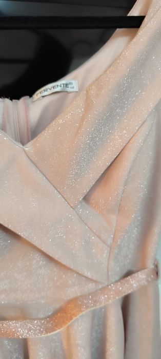 Rochiță roz-auriu de ocazie