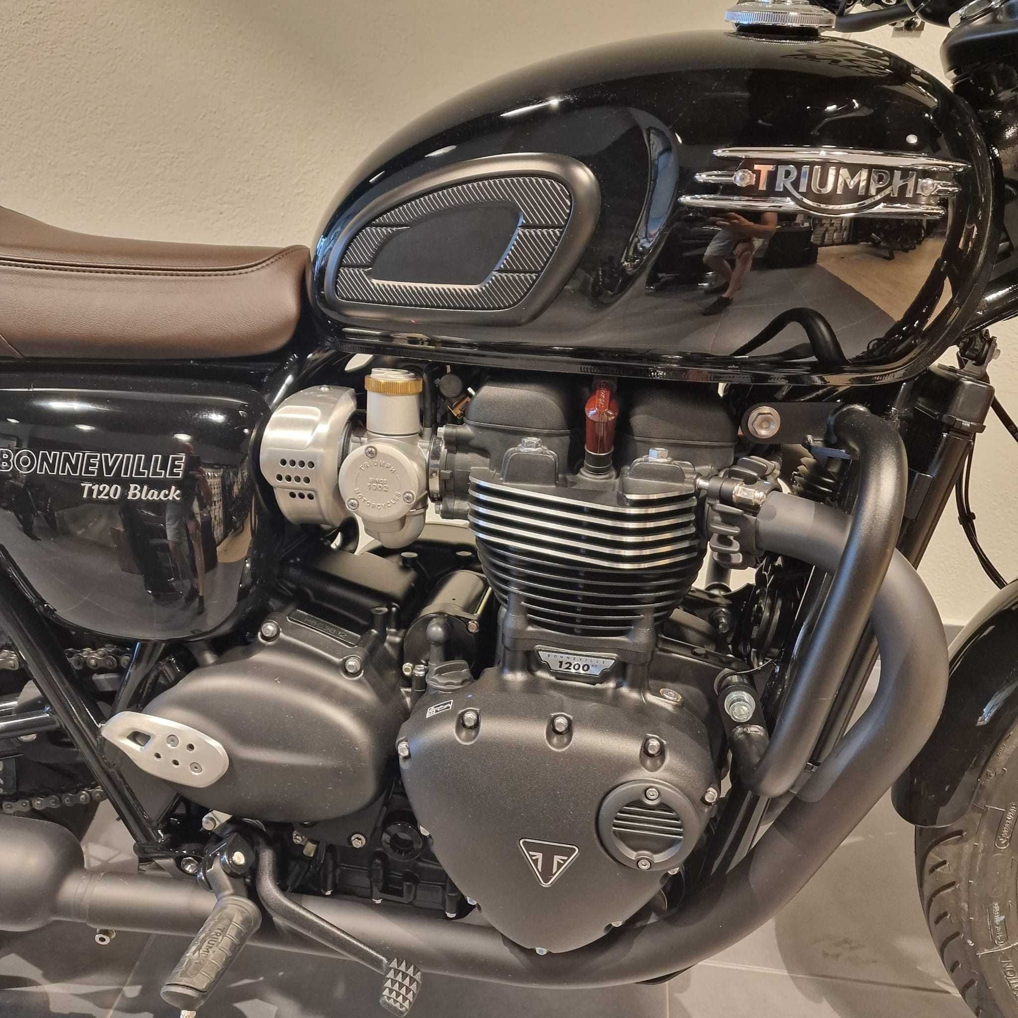 Motocicleta Triumph Bonneville T120 Black | TR9998 | motomus.ro