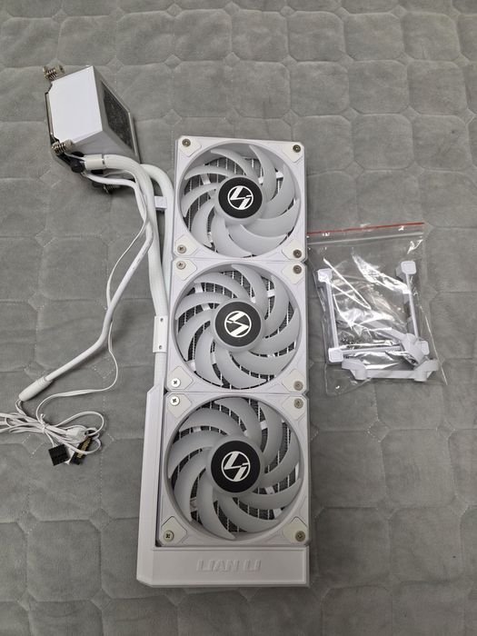 Водяное охлаждение LIAN LI HYDROSHIFT LCD 360R WHITE