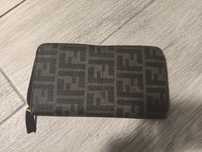 Vand portofel Fendi original