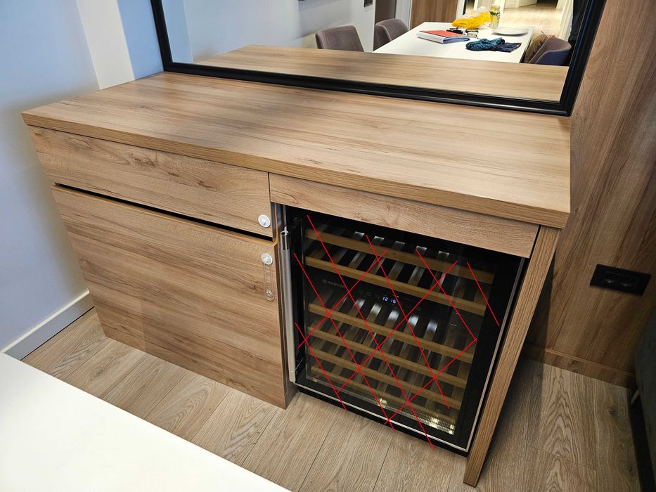 Vand comoda living - mobila cu oglinda PAL