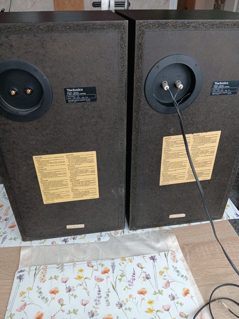 Technics model SB-R4  3 лентови тонколони 130w