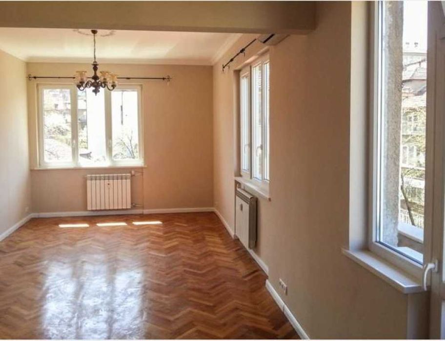 Двустаен апартамент в Лозенец