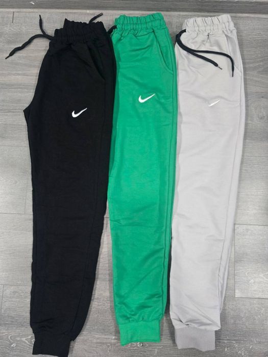 Set trei perechi pantaloni