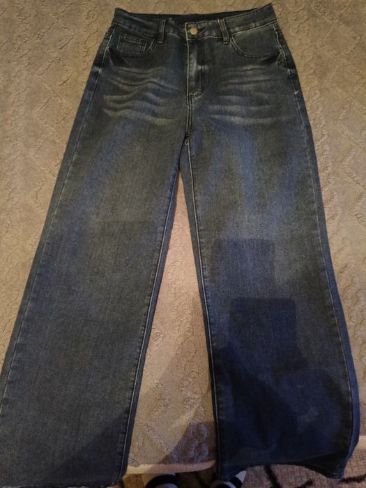 Продам джинсы женские