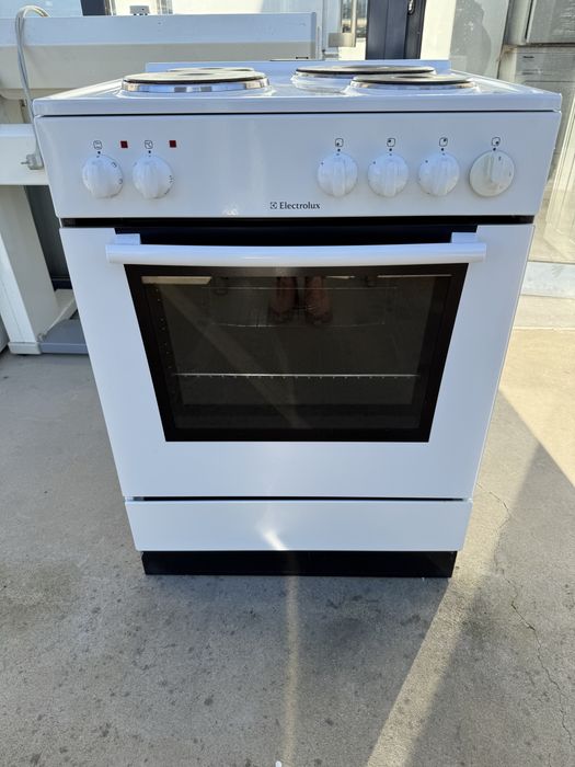 Печка с метални котлони AEG