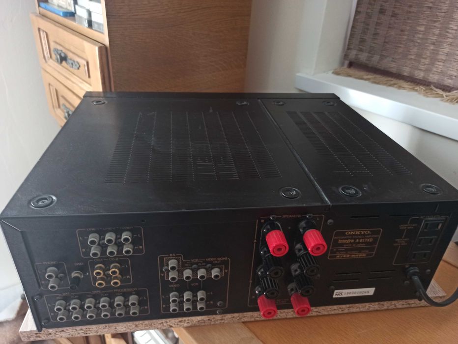 Amplificator puternic Onkyo Integra A817xd