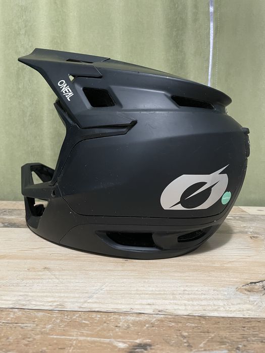 Vand casca oneal in stare foarte buna