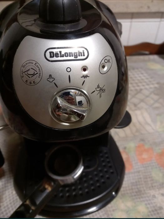 Expresor cafea DeLonghi