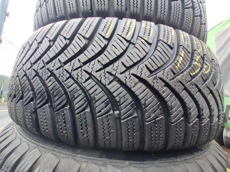 4 anvelope iarna 195/65r15 Hankook Montaj Gratuit