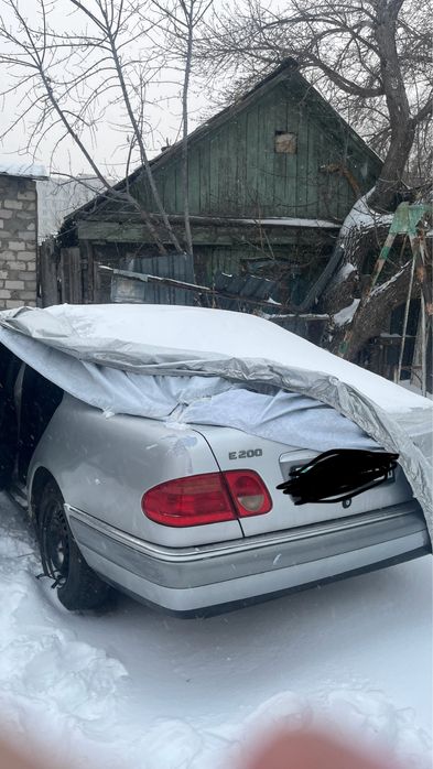 продам мерс 210, не заводится