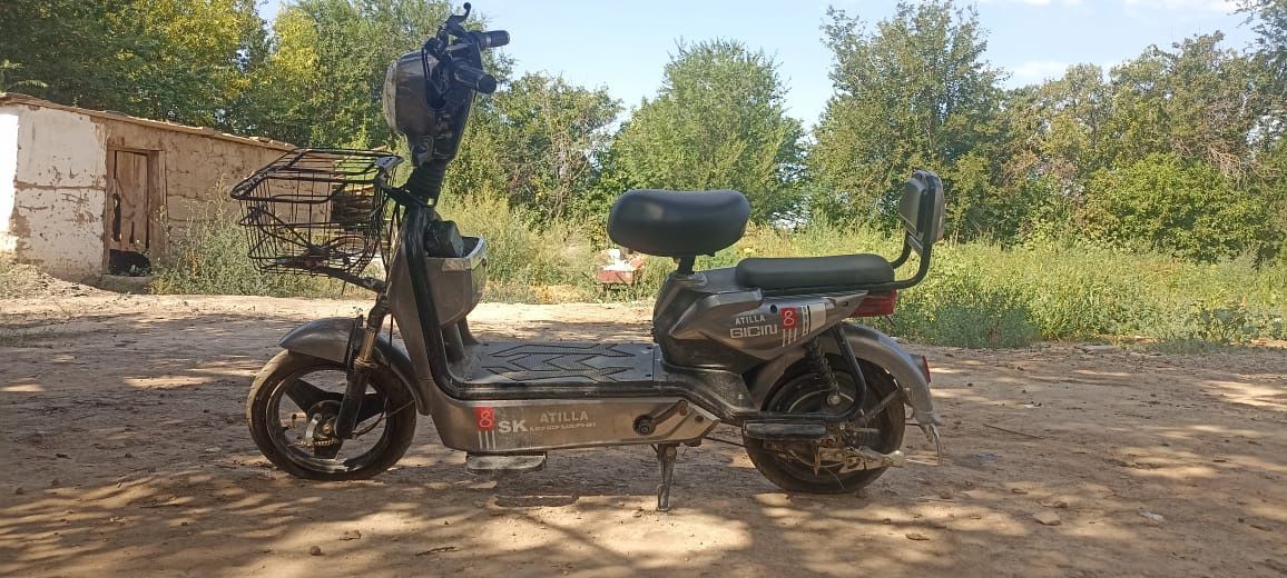 Скутер Ska8 ska8