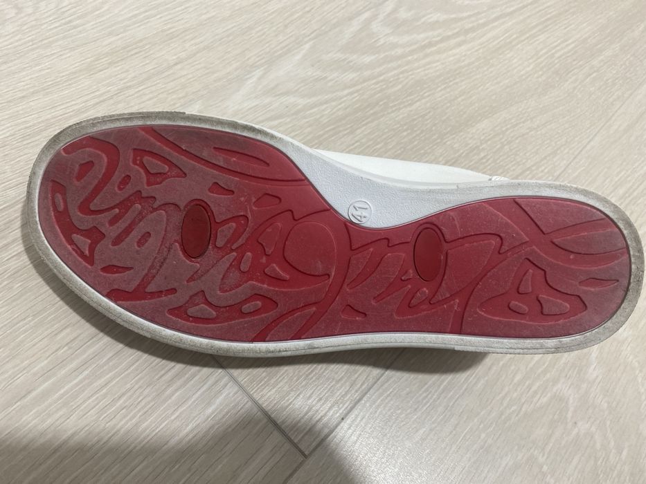 Кроссовка louboutin