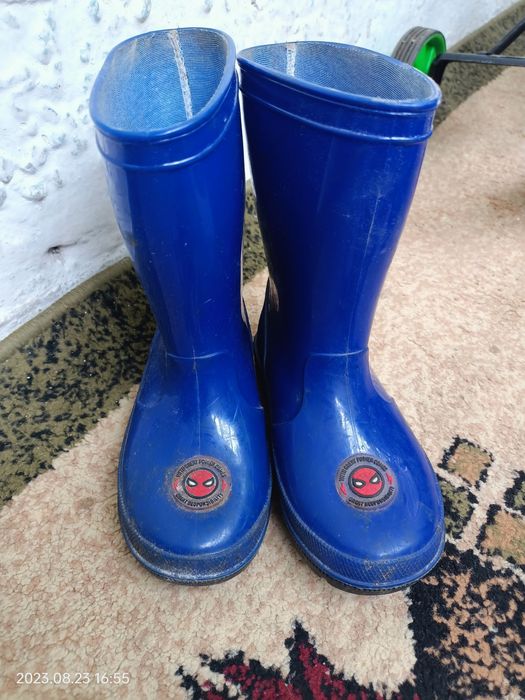 Продам сапоги резиновые детские