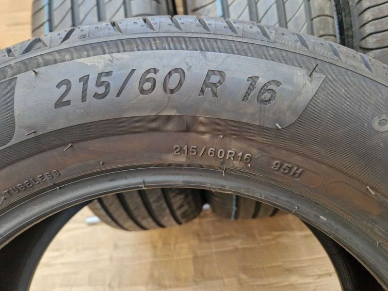 4 Michelin R16 215/60
летни гуми 
DOT1020