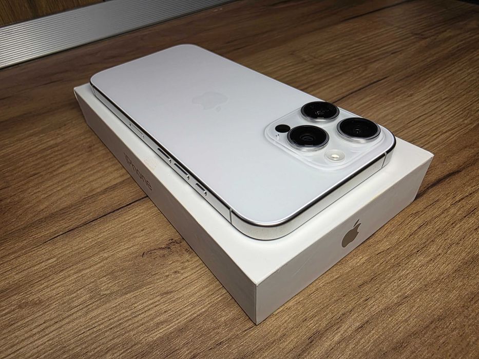 Apple iPhone 16 Pro Max 256Gb White Titanium