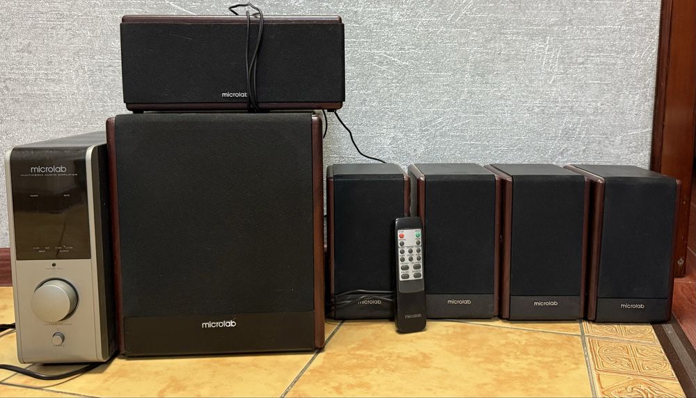 Продаю колонки 5.1 Microlab